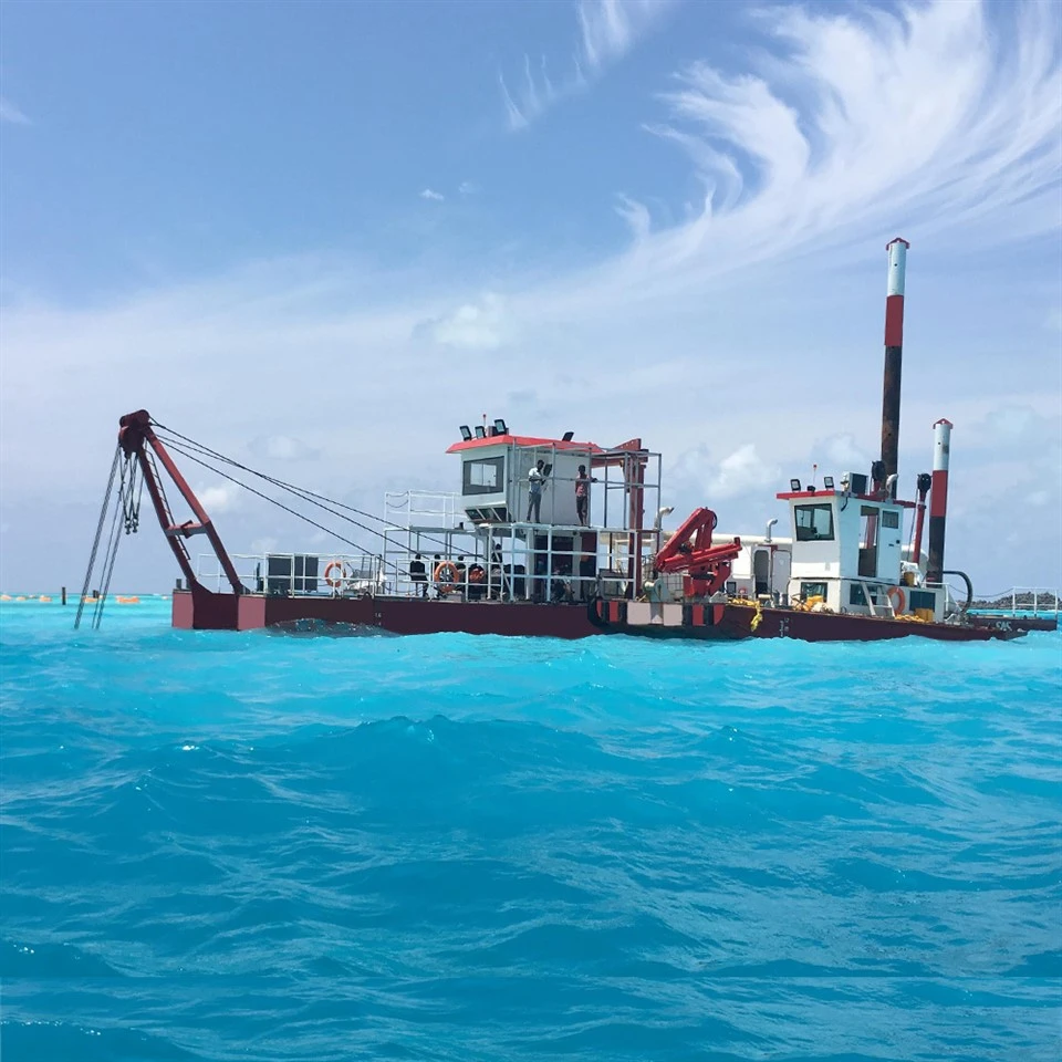 Zandbaggermachine van 4000 m3 in zeebaggeren